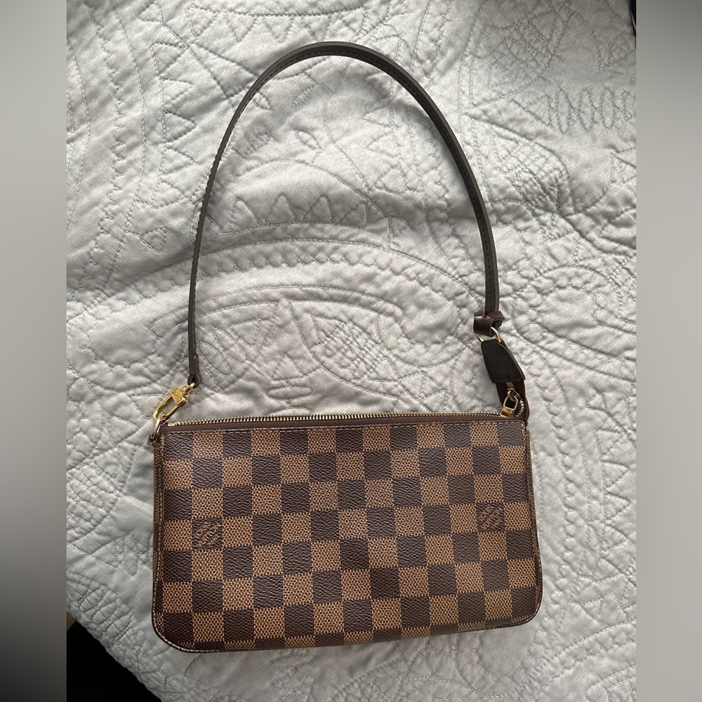 Louis Vuitton Pouchette Accessoires